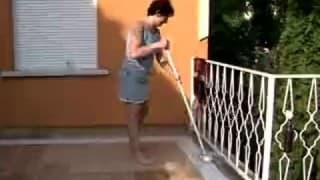 Une femme mature va se faire culbuter ! Une femme mature va se faire culbuter !