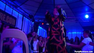 Partouze, Fellation, Exhibition, CFNM, Upskirt