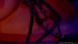 Karlie Montana en mode masturbation féminine