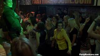 Partouze, Fellation, Interracial, Exhibition, CFNM, Upskirt