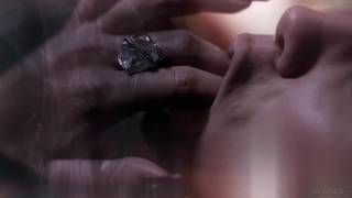 Gina Snake est une salope qui aime la bite