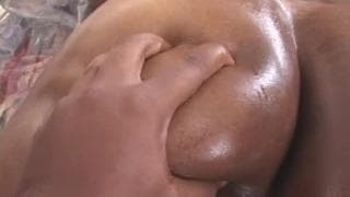 Crystal Clear une femme énorme dans la baignoire ! Crystal Clear une femme énorme dans la baignoire !