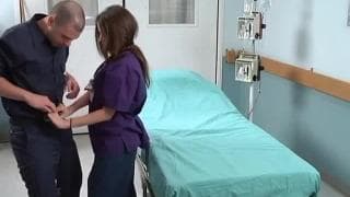 Des femme en chaleurs à l'hôpital et c'est à voir ! Des femme en chaleurs à l'hôpital et c'est à voir !