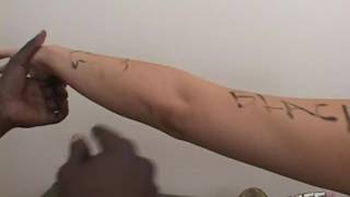 Shayna Knight s'occupe d'une belle bite !