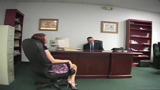 Smokie Flame se retrouve chez le directeur