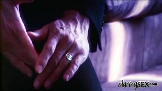 Donna Bell prend plus de plaisir avec deux hommes Donna Bell prend plus de plaisir avec deux hommes