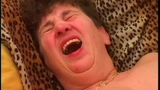 Ludmila, une femme vieille qui aime la bite Ludmila, une femme vieille qui aime la bite
