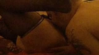 Ce mec il s'occupe copieusement de sa femme