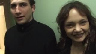 Small tits pour satisfaire deux hommes Small tits pour satisfaire deux hommes