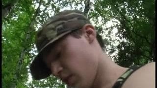 Quand le chef se tape un minet dehors !