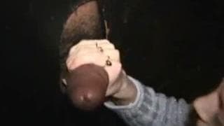 Cette nana et glory hole très hot