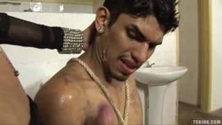 Isabelly Killer elle s'occupe d'un soumis !