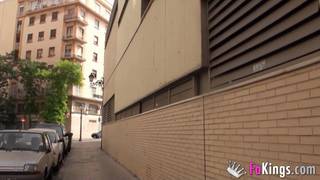 Carmen une milf latine qui prend dans le cul Carmen une milf latine qui prend dans le cul