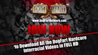 Katrina Jade ne dit pas non à un Gloryhole Katrina Jade ne dit pas non à un Gloryhole