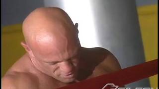 Arpad Miklos baise avec ses potes