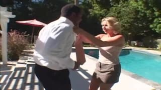 Black prêt à faire jouir cette pétasse