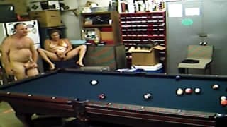 Une bonne partie de baise billard Une bonne partie de baise billard