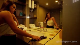Elle fait un casting porno c'est beau Blowjob, Levrette, Lèche Couilles, Facial Cumshot