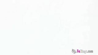 Jeune espagnole qui adore sucer ! Jeune espagnole qui adore sucer !