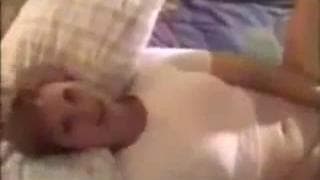 Levrette bien généreuse avec ce couple ! Levrette bien généreuse avec ce couple !