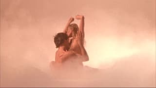 Compilation des scènes de sexe du filme Bolero avec Bo Derek Compilation des scènes de sexe du filme Bolero avec Bo Derek
