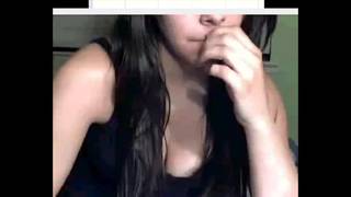 Aujourd'hui, elle aime montrer ses formes Aujourd'hui, elle aime montrer ses formes