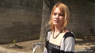 Il prend du plaisir avec une française !