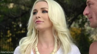 Stevie Shae est une blonde qui a besoin de sexe Stevie Shae est une blonde qui a besoin de sexe