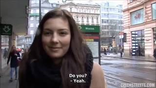 Une étudiante se fait ramoner dans un hôtel. Anal, Fellation, POV 1er Personne, Brune, Dogging