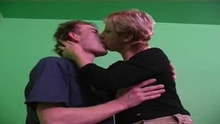 Il va baiser son ex belle mère qui est moche Il va baiser son ex belle mère qui est moche