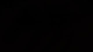 Jeune rousse prise dehors à la campagne Jeune rousse prise dehors à la campagne