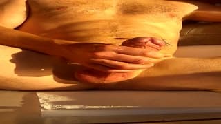 Masturbation au soleil avec ejaculation