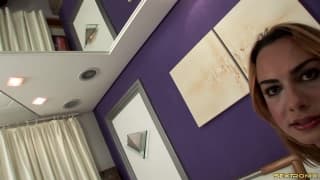 Bianca prête à prendre son pied aujourd'hui