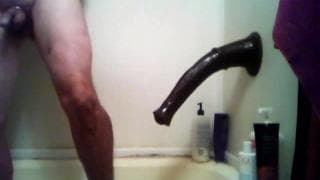 Dildo géant qu'il va se foutre dans le cul Amateurs, Fetichiste, Sextoys, Mature