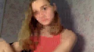 La jeune Lelya aux gros seins se branle la chatte bien rasée La jeune Lelya aux gros seins se branle la chatte bien rasée