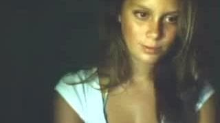 Les caresses de cette jeune femme sont dingues