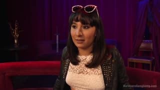 Un Gangbang dans une salle de cinéma Un Gangbang dans une salle de cinéma