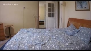 Ce joli couple a fait l'amour en amateur devant une caméra cachée