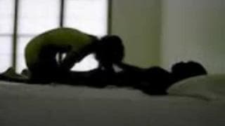 Tailler une pipe pour qu'il se réveil