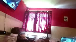 Vidéo soft d'un amateur se rasant !