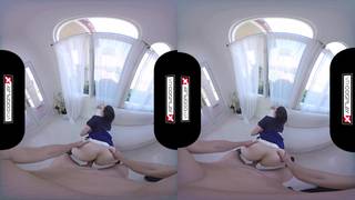 VR - Vous allez baiser cette brune très hot VR - Vous allez baiser cette brune très hot