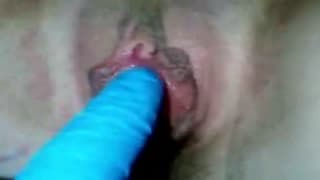 Après une douche rien de mieux q'un tripotage