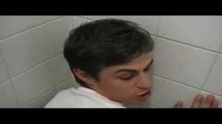 Admirer ces mecs gays aux toilettes ! Amateurs, TTBM, Hardcore, Ejac Faciale, Anal, Fellation, Fetichiste, Dogging, Bareback