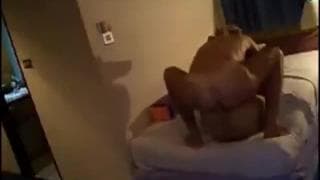 Plusieurs positions qu'ils enchaînent bien !