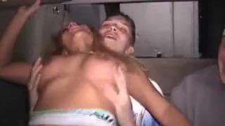 3 jeunes puceaux s'offre une pute latina 3 jeunes puceaux s'offre une pute latina