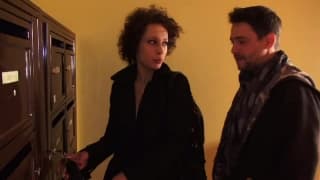 Nikita baise avec un voisin beau gosse Nikita baise avec un voisin beau gosse