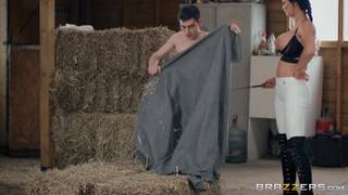 Jasmine Jae décide de dompter se mec TBM sexy Jasmine Jae décide de dompter se mec TBM sexy