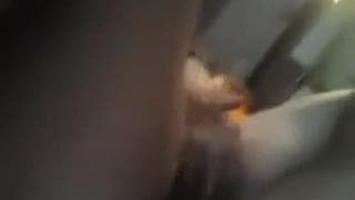 Il baise sa collègue de classe sur le bureau