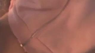 Jolie blonde avale le foutre de son gros mec Jolie blonde avale le foutre de son gros mec