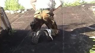 Il fait ce qu'il faut pour se branler !